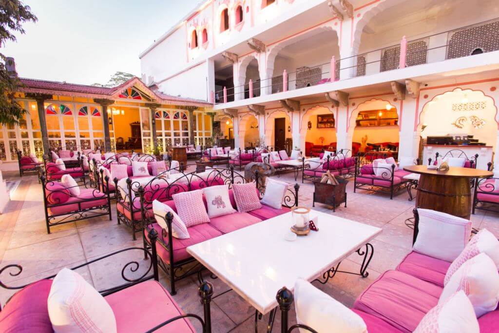 Club Naila Pool Party 