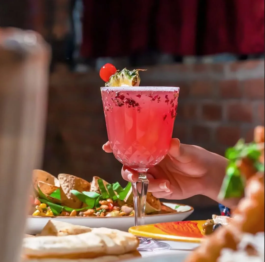 Inperfecto Logix Mall